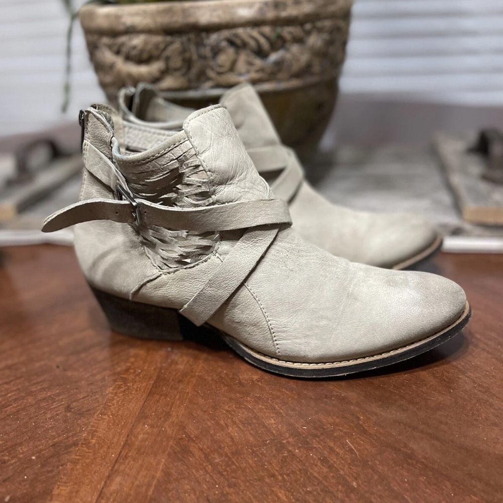 CHARLES by Charles David York Cutout Side Booties